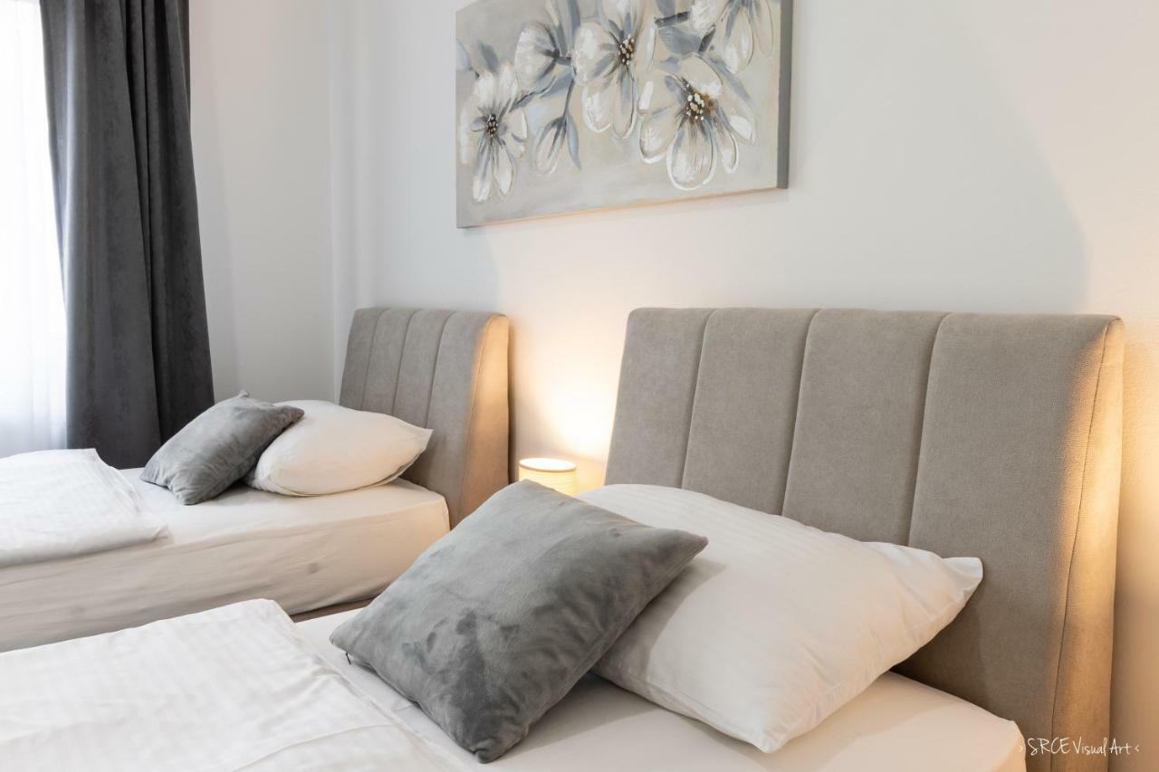Apartmani Gundulic โอซีเยก ภายนอก รูปภาพ